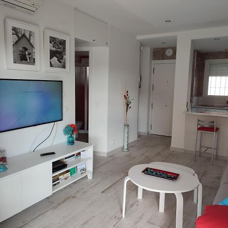 Carihuela Beach Torremolinos Exterior photo